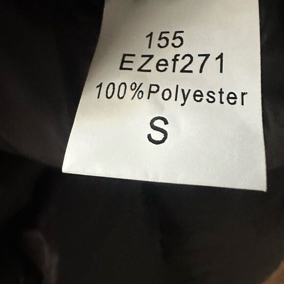 NWT Cropped Puffer Vest, Black, small, front pockets - Picture 7 of 10